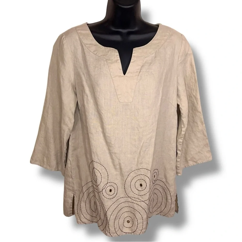 Medium Ecologie Beige Tan Linen Blouse Top Vneck Boho Neutral Embroidered Accent